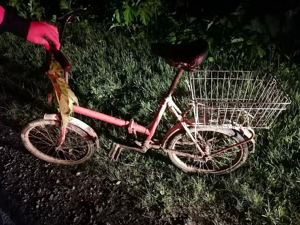 В Слободском неизвестный автомобилист сбил велосипедиста и скрылся с места ДТП