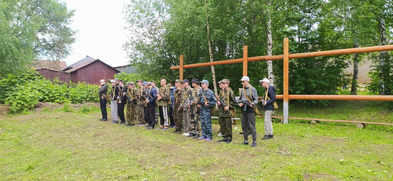 В Кировской области проходят сборы для старшеклассников по основам военной службы