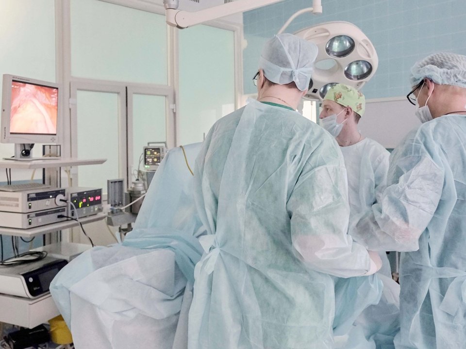Кировские хирурги спасли беременную женщину со смертельно опасным диагнозом