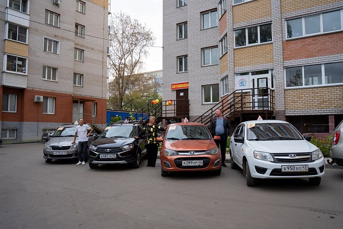 Кировская предпринимательница с помощью гранта открыла автошколу