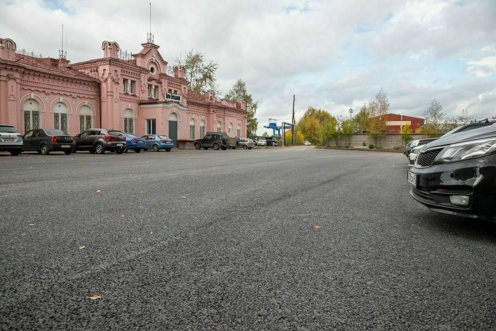 Завершен ремонт площади перед вокзалом станции Киров-Котласский