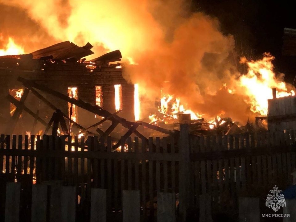 В Кирово-Чепецком районе огнеборцы ликвидировали пожар в жилом доме