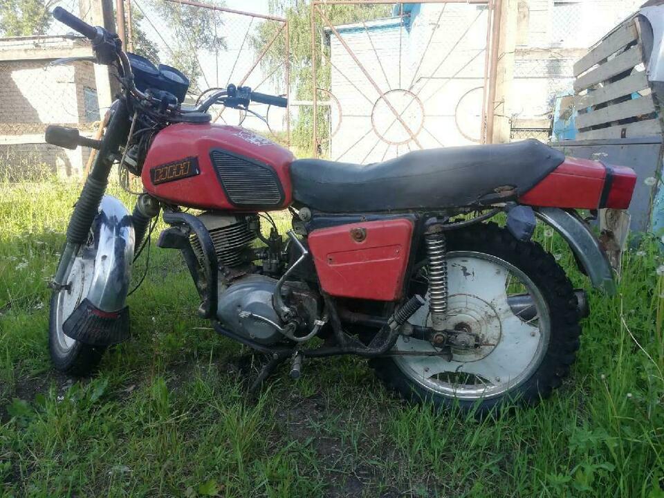В Фаленском районе несовершеннолетний украл у земляка детали от мотоциклов
