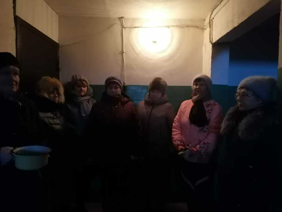 Более 10 лет жильцы двух многоквартирников в Котельниче живут как на электрическом стуле