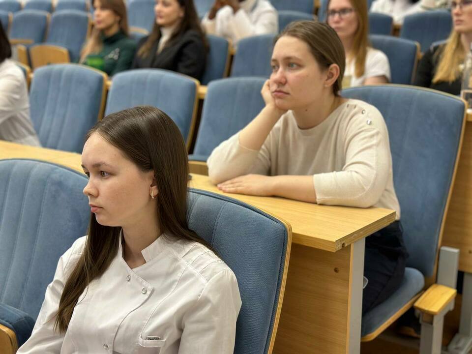 Ординаторам Кировского медуниверситета рассказали о новых стимулирующих выплат и трудоустройство обучающихся в ЦРБ