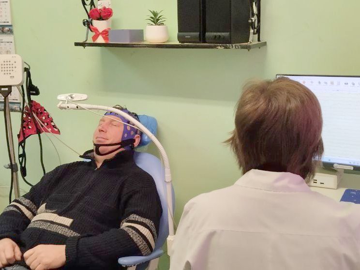 Почти 100 пациентов Яранской больницы уже прошли обследования на новом электроэнцефалографе