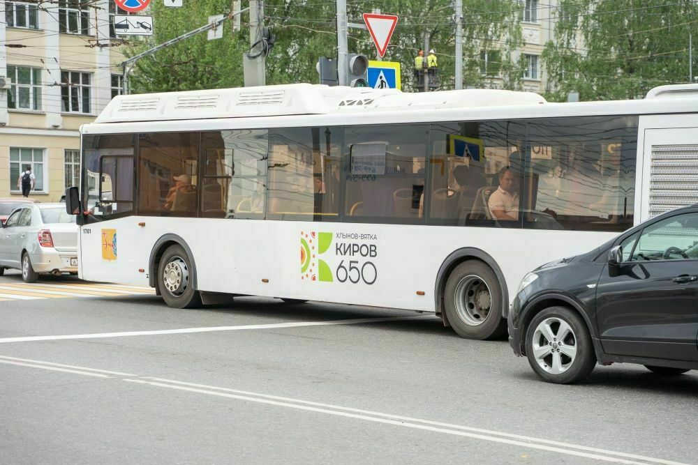 В Кирове после фейерверка общественный транспорт продолжит работу