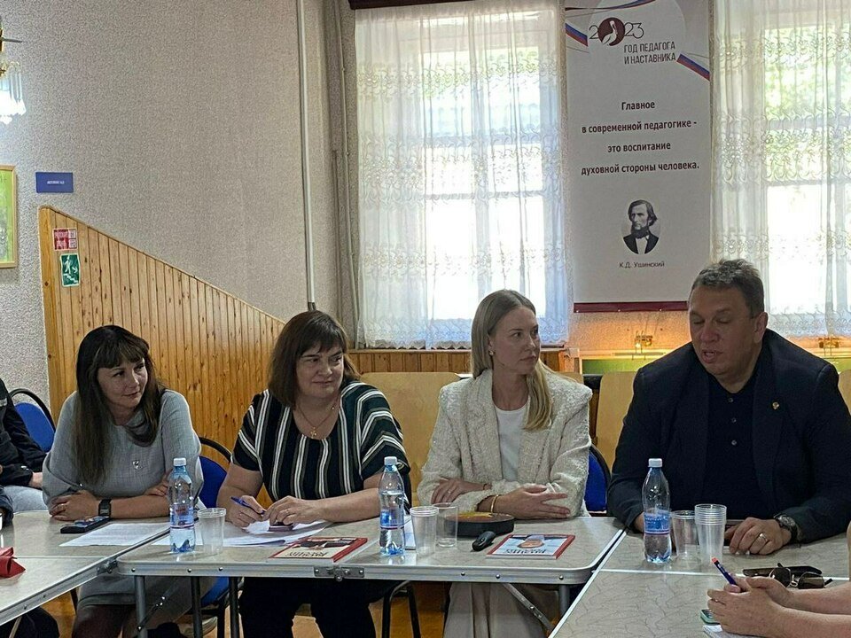 В Кировской области состоялась встреча с представителем Благотворительного фонда Жени Шохиной «Живём»