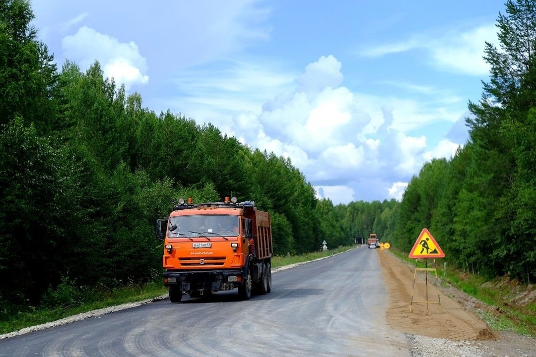 В Кировской области проложены первые 4 километра дороги на север