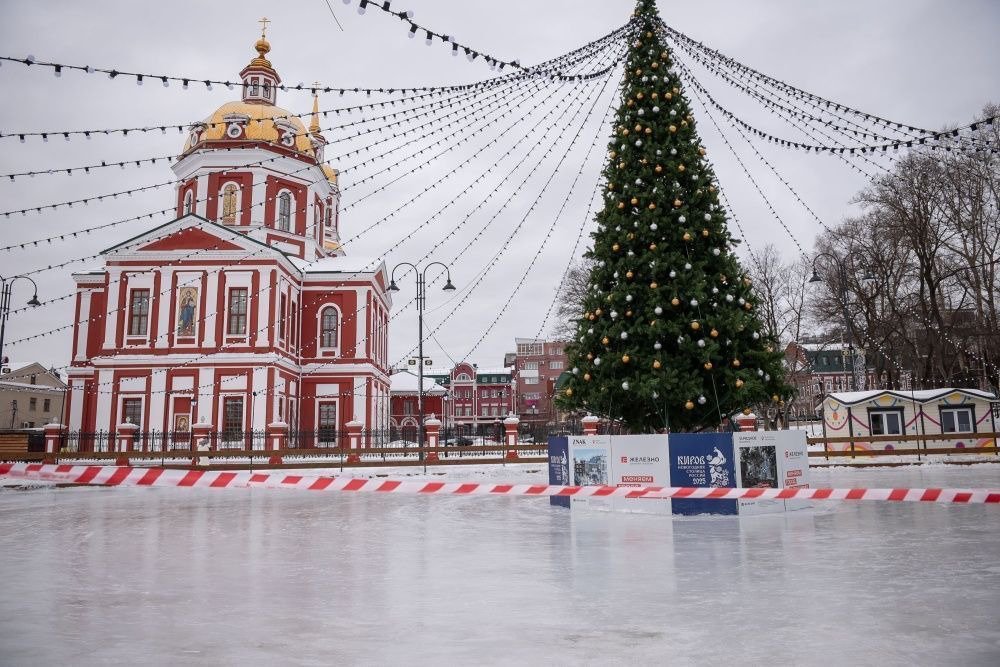 В Кирове из-за оттепели закрыли общегородские катки