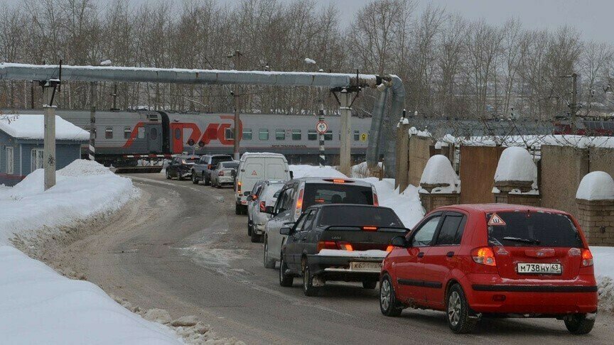 В ночь с 14 на 15 января будет перекрыт проезд через ж/д пути на улице Тимирязева