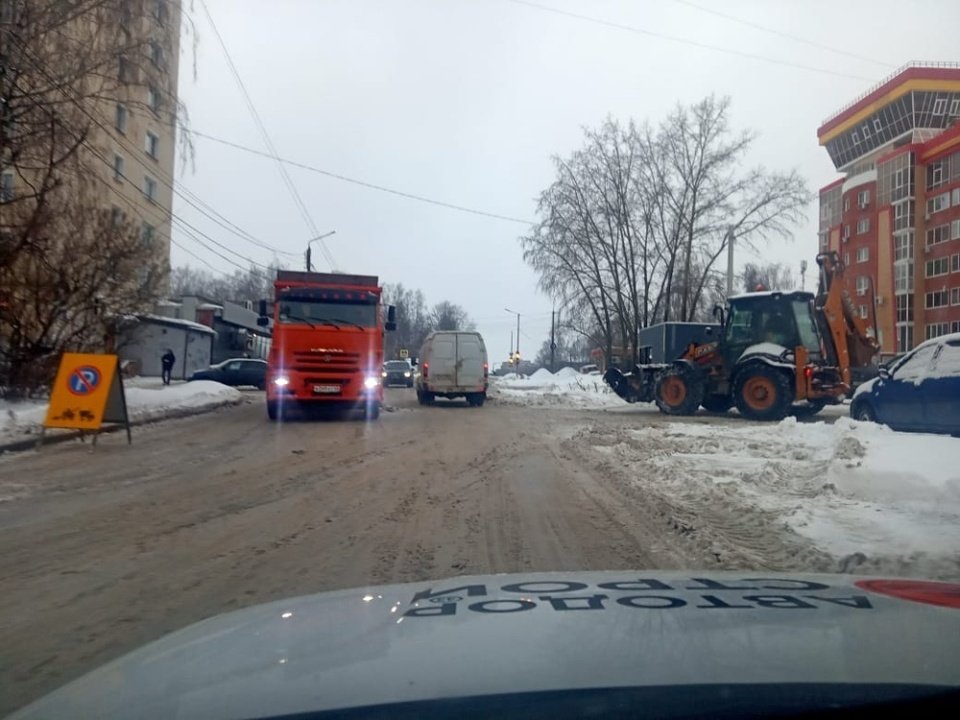 В Кирове освободят от снежных завалов 32 участка