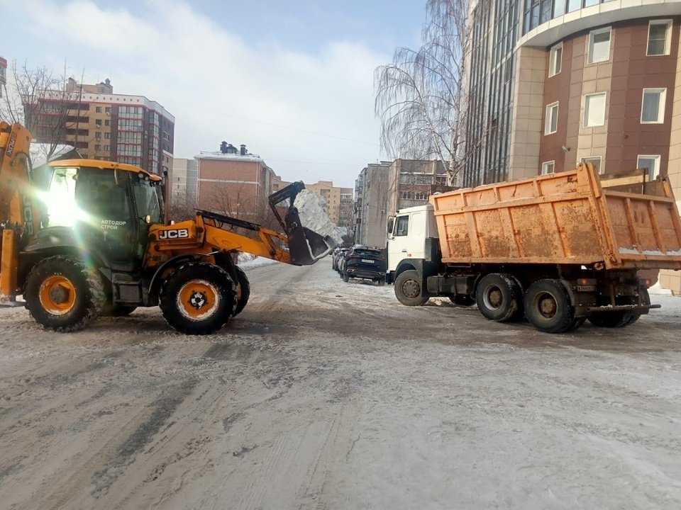 В Кирове расчистят сугробы на 24 участках улиц