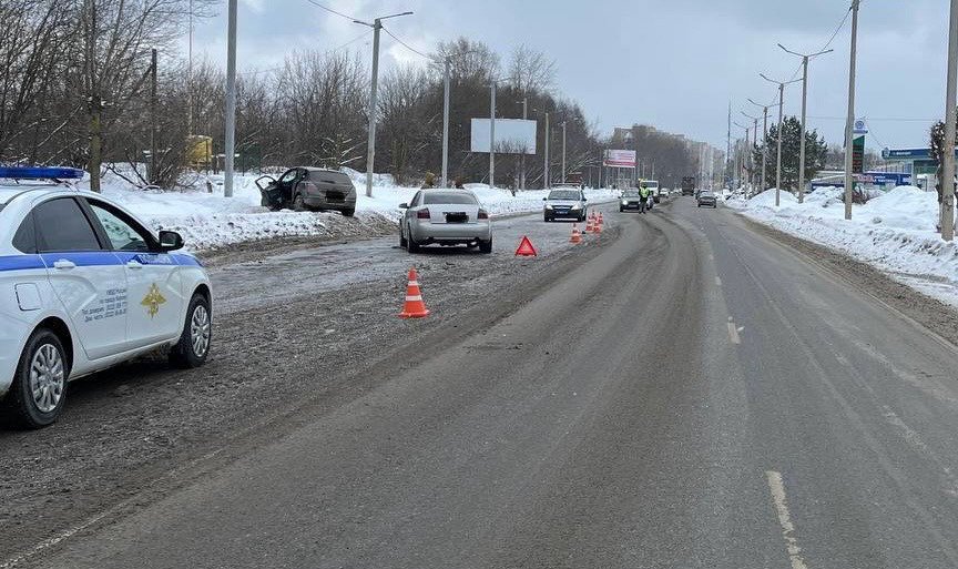 В ДТП на Солнечной пострадали 3 человека