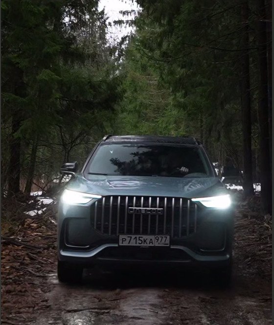 Кроссовер JAECOO J8 адаптируется под дорожные условия в реальном времени