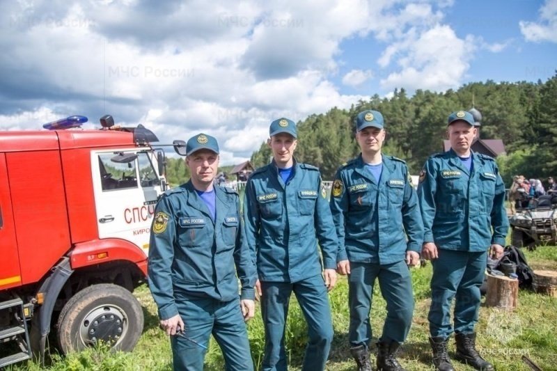 Безопасность Великорецкого крестного хода будут обеспечивать более 100 спасателей