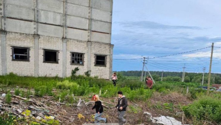 Фото: Сыктывкарский аварийно-спасательный отряд ГАУ «СПАС-КОМИ» Комитета ГО и ЧС и "Сыктрывкар №1"