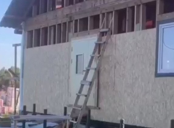 Скрин видео "Песец" 